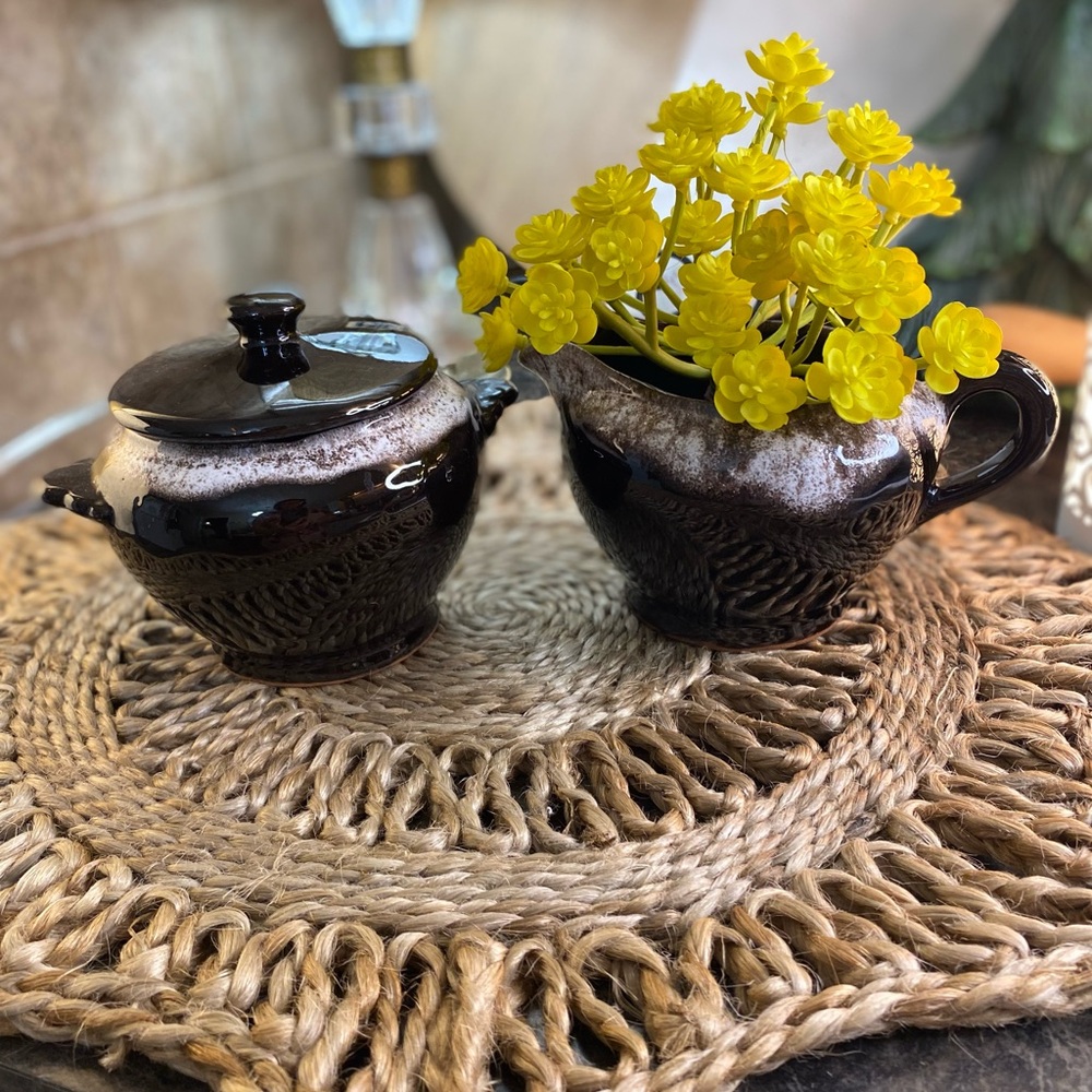 Elegant Vintage Cream and Sugar Set